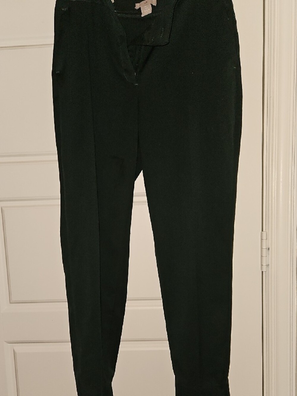Ladies Olive Green Two-Piece Suit — Classic Single-Button Blazer & Trousers - Picture 6 of 11